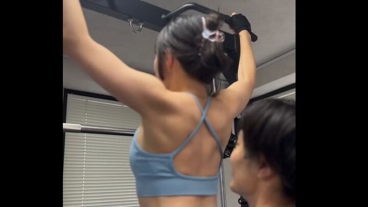【布莱泽奥特曼】内藤好美（杏梨队员）：跟男生比谁练的肌肉多