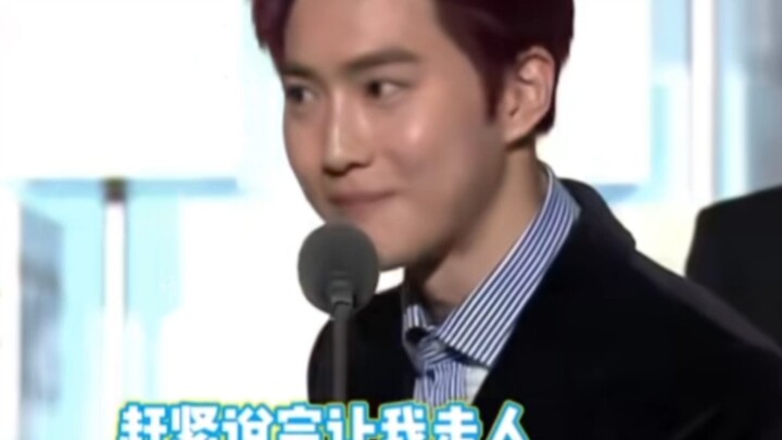 【EXO】Finishing the award ceremony in 30 seconds and not even mentioning the award’s name is pretty a