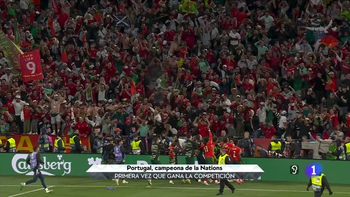 การฉลองแชมป์ ทีมชาติโปรตุเกส ยูฟ่า เนชั่น ลีก 2024/25 รอบชิงชนะเลิศ