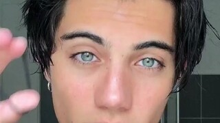 Ayo lihat bersama pria tampan membuat gaya rambut~ Faktanya, selama wajahnya tampan, rambut dibuat s