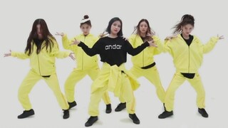 【ITZY】淡黄的长裙 蓬松的头发~大家期待的运动服完整版WANNABE舞蹈来了！超级可可爱爱~