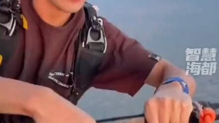 ตะวันออกชิ้นหนึ่ง ตะวันตกชิ้นหนึ่ง