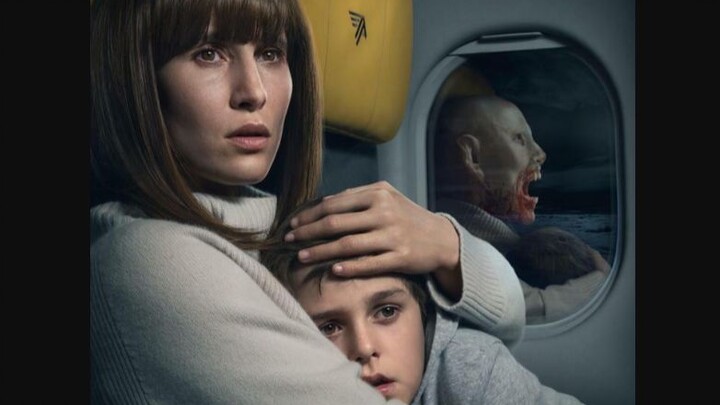 Penerbangan di Langit Bertemu Monster Haus Darah, Ibu Vampir Rela Berubah Jadi Monster Demi Menyelam