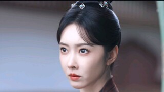 Ada orang yang benar-benar memainkan lebih dari selusin peran dalam satu drama. Kostumnya diubah sec