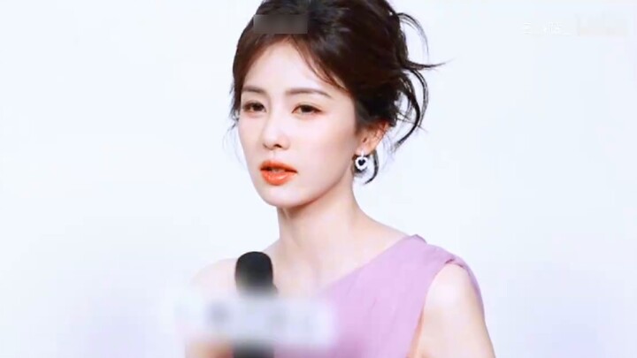Ketika aku yang lucu bertemu denganmu yang tersenyum||◎ "Kita beresonansi satu sama lain dan cocok s