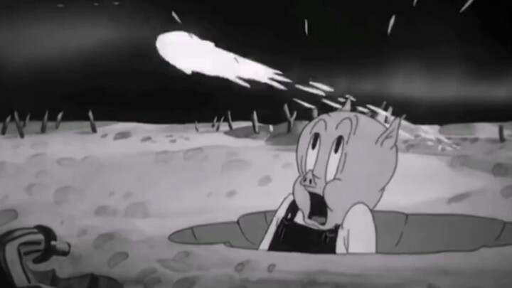 The black duck reaps without toiling, snatching food from the chickens, triggering a chicken-duck ba