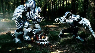 Melihat ksatria atau monster Kamen Rider yang berbasis harimau