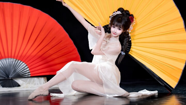 “A weak woman in a cheongsam? She dances with the 1.6m giant fan like a tiger!”