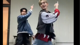 Netjames I, today everyone danced very neatly, and Susu's outfit was amazing!