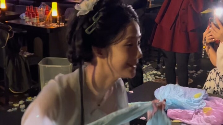 The second I lay down on the drum, I got jolted a few times—hahaha!