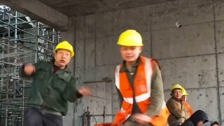 Aku akan menunjukkan tarian yang aku pelajari sendiri~