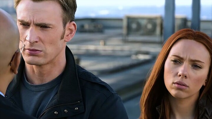 Seperti yang kita tahu, Captain America selalu berada di antara menampar muka orang dan ditampar muk