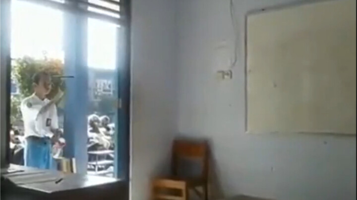 Classmate, please have your parents come to my office tomorrow.