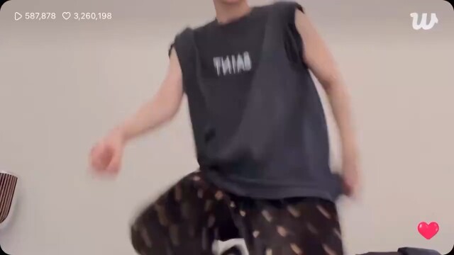 【Byun Baekhyun wvs】"tell me"