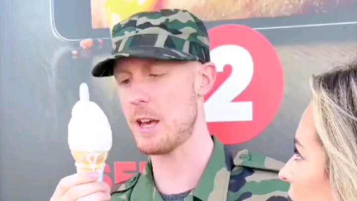 Surprise from a Foreign Beauty for Her Boyfriend