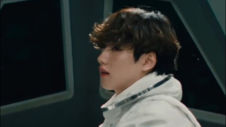 BUS 'ยังรักอยู่ไหม (Stars.)'