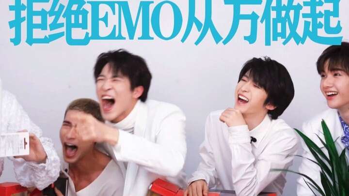 อินทูวัน สมุดภาพความสุข | ว่ากันว่าแฟนคลับวงนี้มีอายุเฉลี่ย 20 ปี แต่พวกเขาอายุเฉลี่ยแค่ 12 ปีเอง!