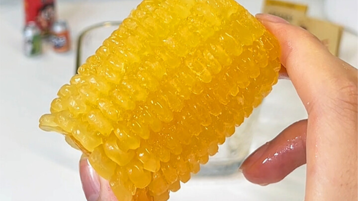 คลิปแกะกล่องน้ำแข็ง