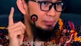 ketika ustadz Handy Bondy cosplay jadi ustadz Adi Hidayat😁