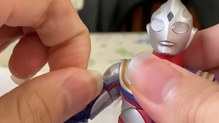 Bandai True Bone Sculpture Reprint of Ultraman Tiga Unboxing (May 22nd year)