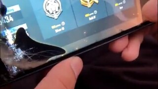 الأخ الأكبر الهندي KD طويل جدًا