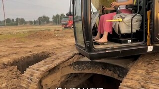 การสอนขุดข้ามคูน้ำกว้าง