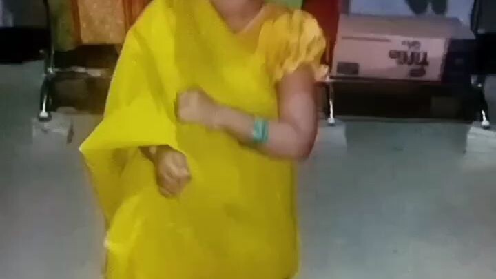 বাজে রে বাজে ঢোল আর ঢাক