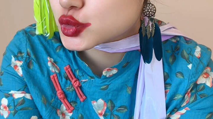 A’Ruo went offline, her fingers tapping away.