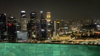“这大概就是大城市的魅力吧～”