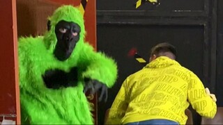 Angry gorilla attacked a man / Funny #shorts GreenGo