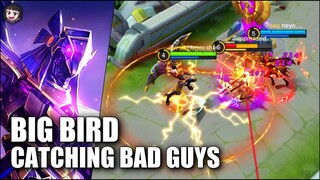 CATCHING BAD GUYS WITH KAJA!