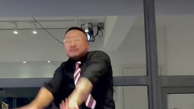 【babymonster】I am the most popular 2ne1 formal suit uncle business KPOP cover