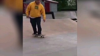 In the previous life, she was at least a noble lady in the palace.