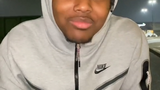 当你大晚上在路边碰到奇怪的陌生人...