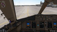 Airplane Boeing 777-300 towing in Microsoft Flight Simulator 2024