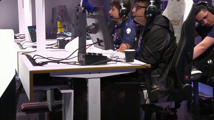 feiju❤huge, there are no more good brothers like Jujumu Izaburo and Sniper Nobuko