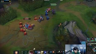 QUINN SOLO TOP VỚI JAX CUỘC CHIẾN GIỮA HIỆP SĨ DEMACIA VÀ THÁNH QUAY TAY