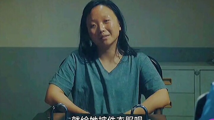 Get to know Lalaly again—her acting is beyond reproach.