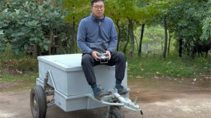 صنعت سيارة تخييم متعددة الوظائف بدفع سداسي بتكلفة 3000 يوان!