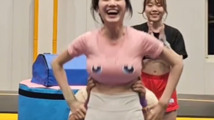 อินสตาแกรมแนวแอ็บสแตรกต์⭐บันทึกความอึดอัด #101 คุณแม่บอกว่าเวลาพูดคุยควรมองตาคู่สนทนาถือเป็นการแสดงค