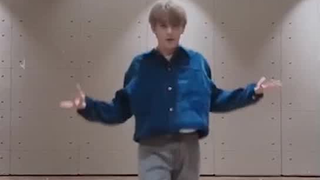 【NCT】MARK 翻跳 WayV《Kick Back(秘境)》Challenge视频，太可爱了吧！
