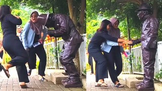 That's right..!! so don't fight over it..!! statue prank..!!!-(1080p60)