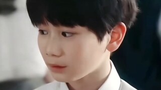 Apa? Pria tampan dan pintar yang menduduki peringkat kedua di kelas itu sebenarnya seorang brother-c