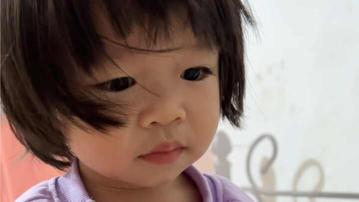 Perasaan khusus seorang anak perempuan terhadap ayahnya: cinta yang disertai rasa jengkel