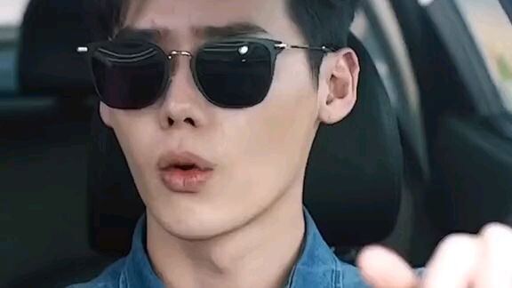 Lee jong suk🥵🥰
