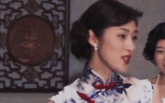 Haige wears cheongsam! How sexy can it be? ? ?