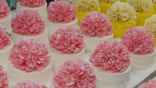 So this is how cake frosting designs are made!!