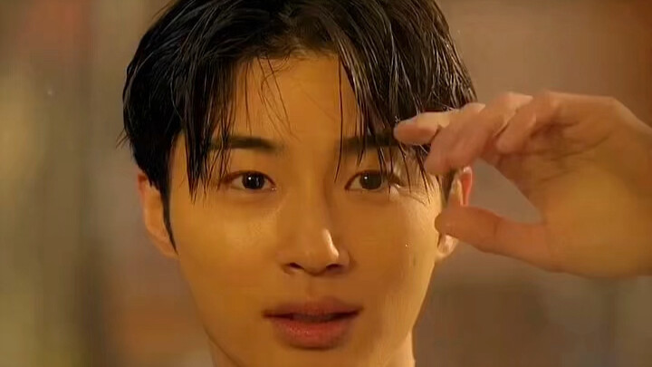 Why do I feel like he's even more handsome in this drama! 20th Century Girl (Byeon Woo-seok x Kim Yo