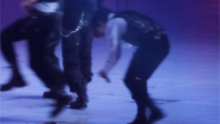 skz：跳错了 李糯：先让我笑一会（附一段菲菲直拍）