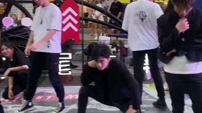 [Korean Dance Roadshow] NCT-127-KICK it Heroes Square Roadshow Passerby Perspective ETSO Group Cover